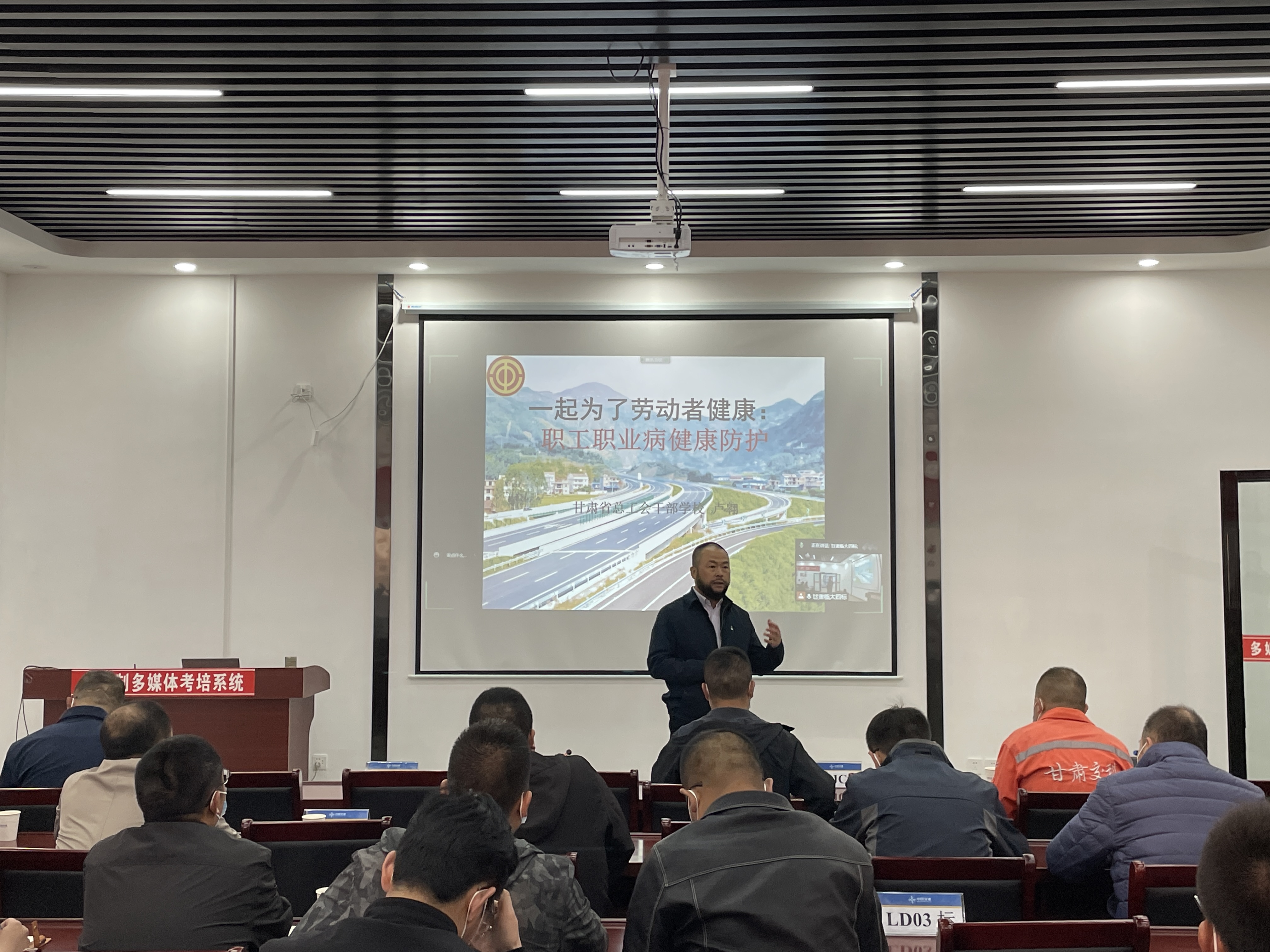 活動照片(1).jpg 活動照片(1).jpg