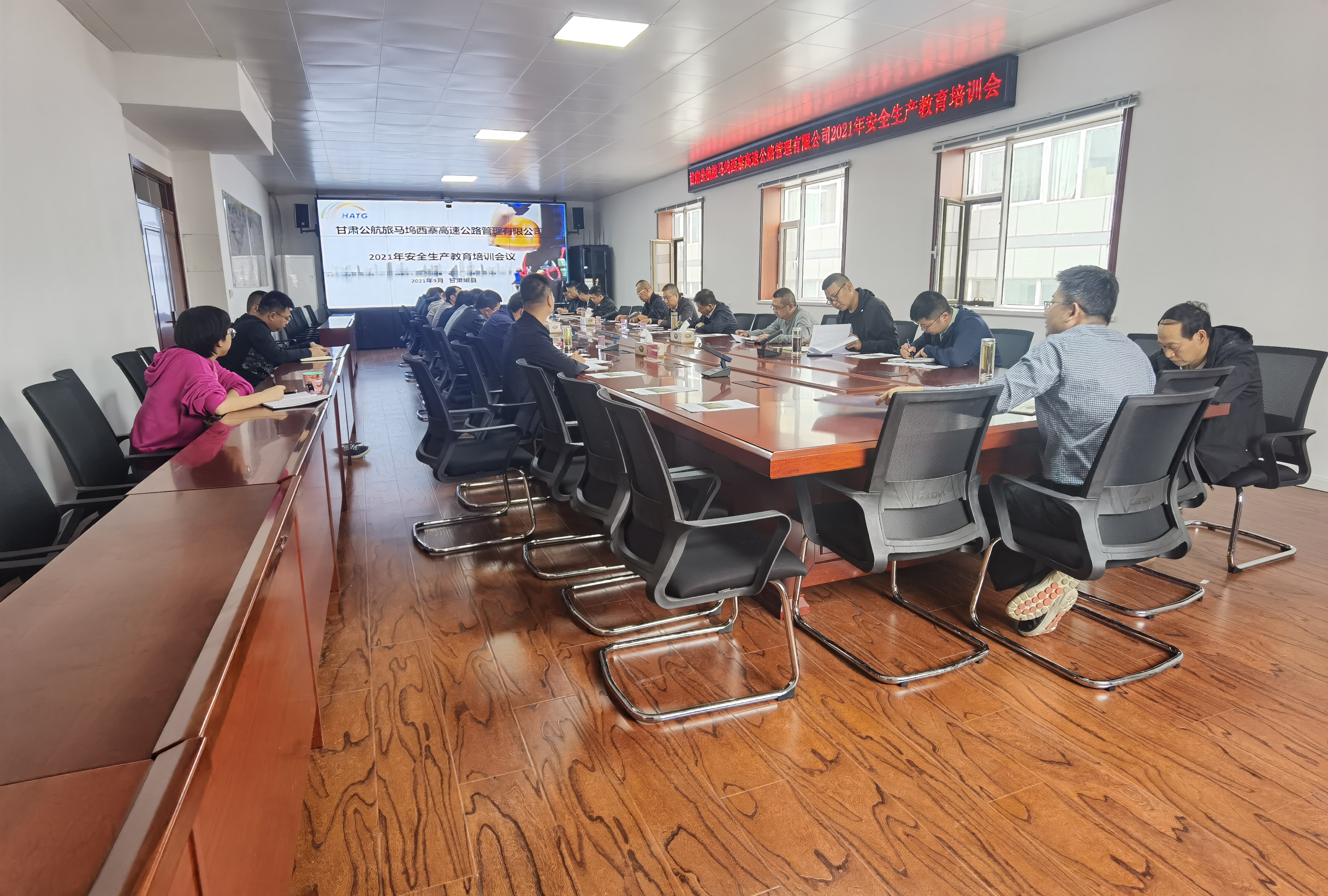 92a7fd42d798e96d9fd28fdb34c14d7.jpg 92a7fd42d798e96d9fd28fdb34c14d7.jpg